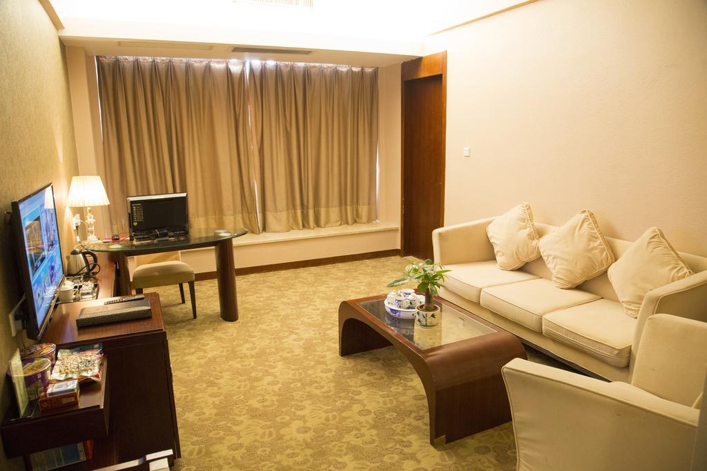 Long Zhou Grand Hotel 広州 部屋 写真