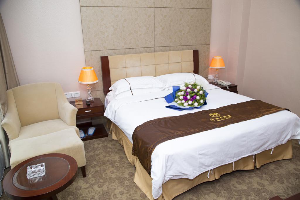 Long Zhou Grand Hotel 広州 部屋 写真
