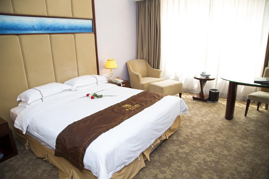 Long Zhou Grand Hotel 広州 エクステリア 写真