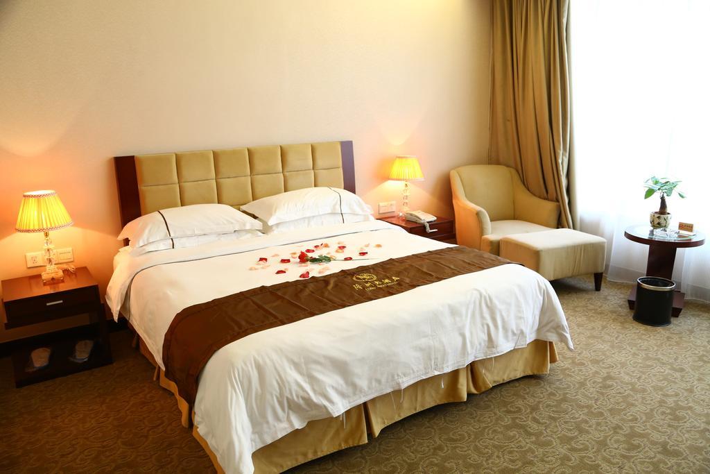 Long Zhou Grand Hotel 広州 部屋 写真